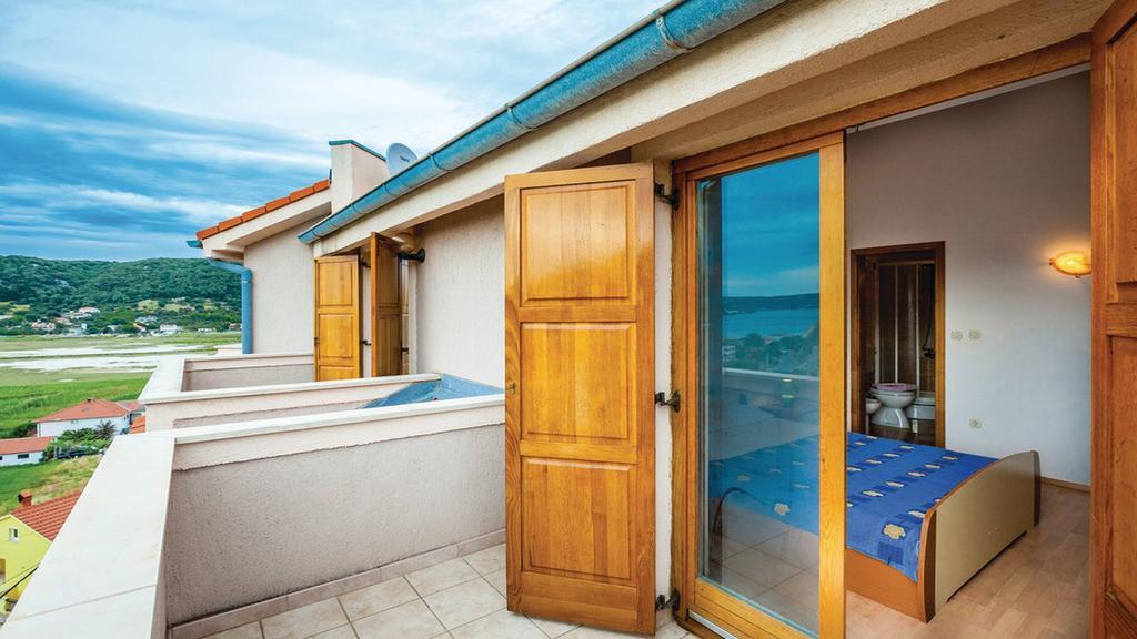 Apartment Doris Supetarska Draga Bilik gambar
