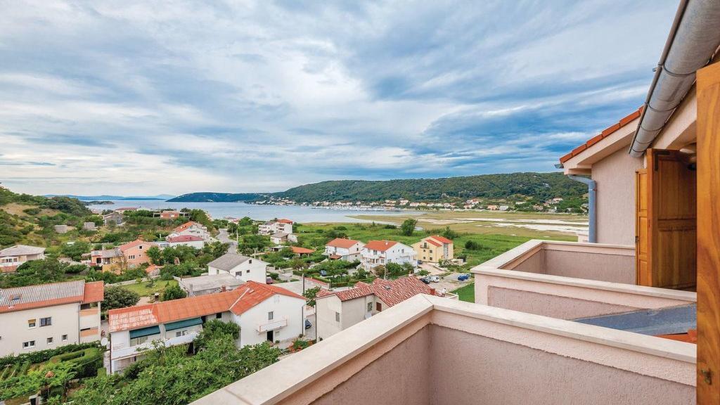 Apartment Doris Supetarska Draga Bilik gambar